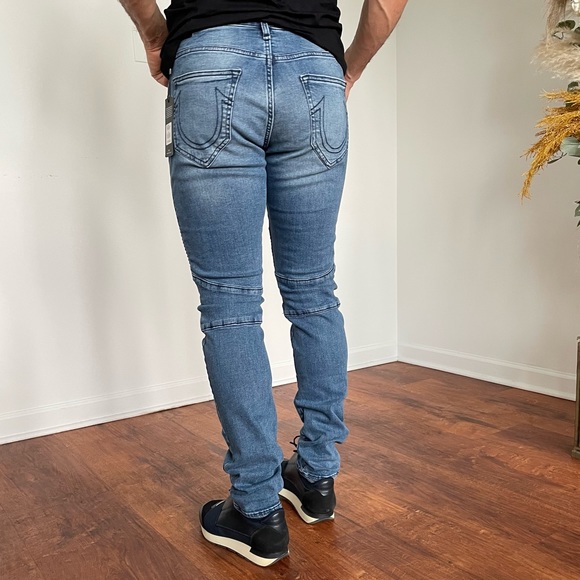 TRUE RELIGION Skinny Jeans (30) - Picture 8 of 13
